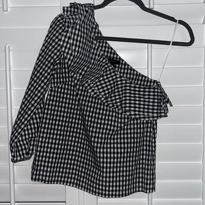 Asymmetrical Cold Shoulder top black gingham print